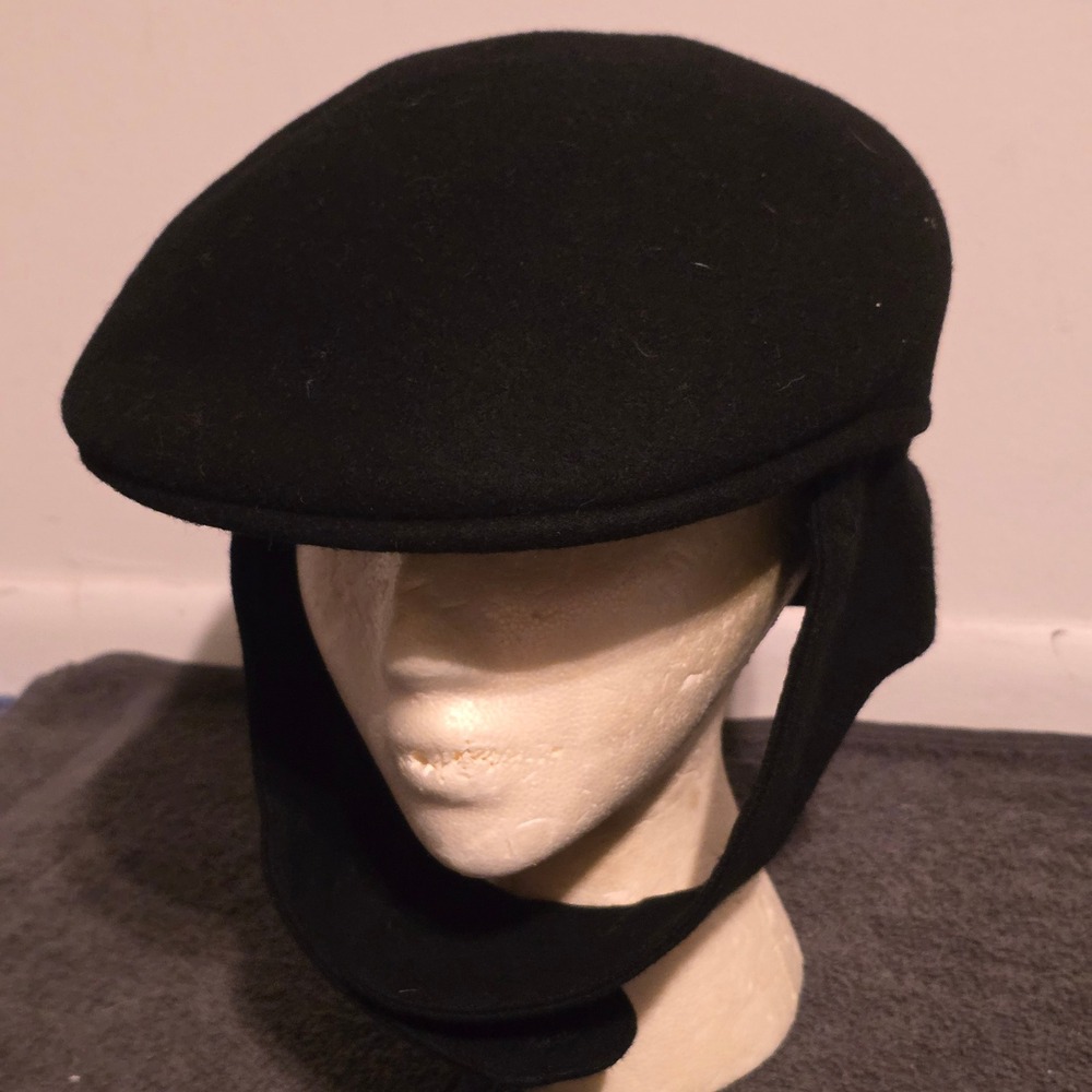 Kangol Carrimac Flat Cap Hat Unisex S/M Black 100% Wool Ear Flaps Made in UK NEW